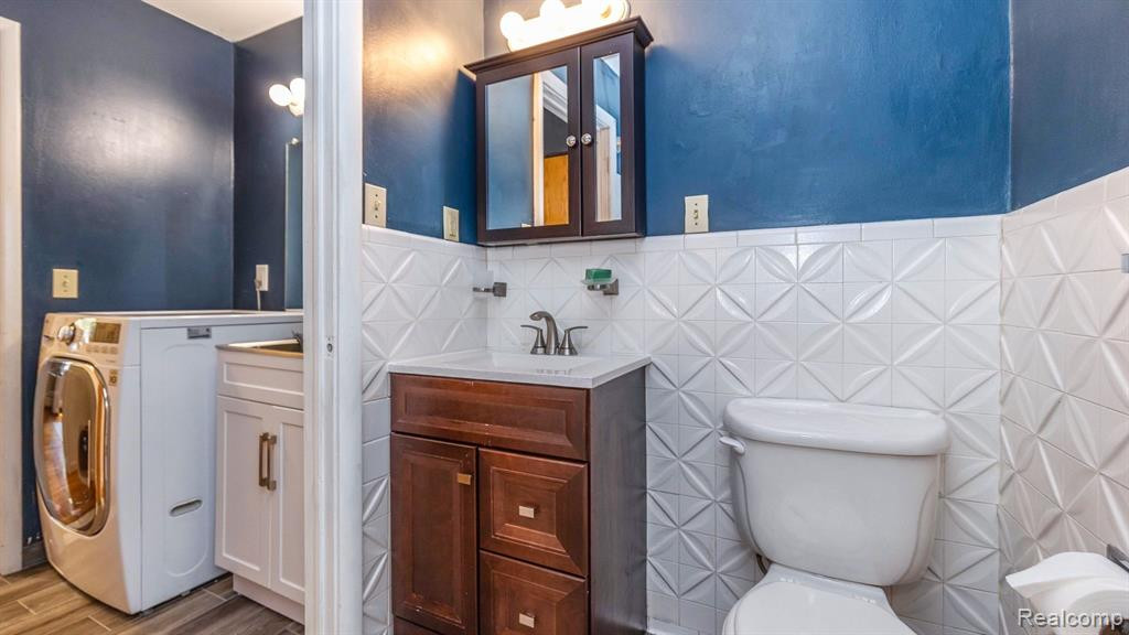 1201 ISLAND Drive, 104, Ann Arbor, MI 48105 — Photo 16