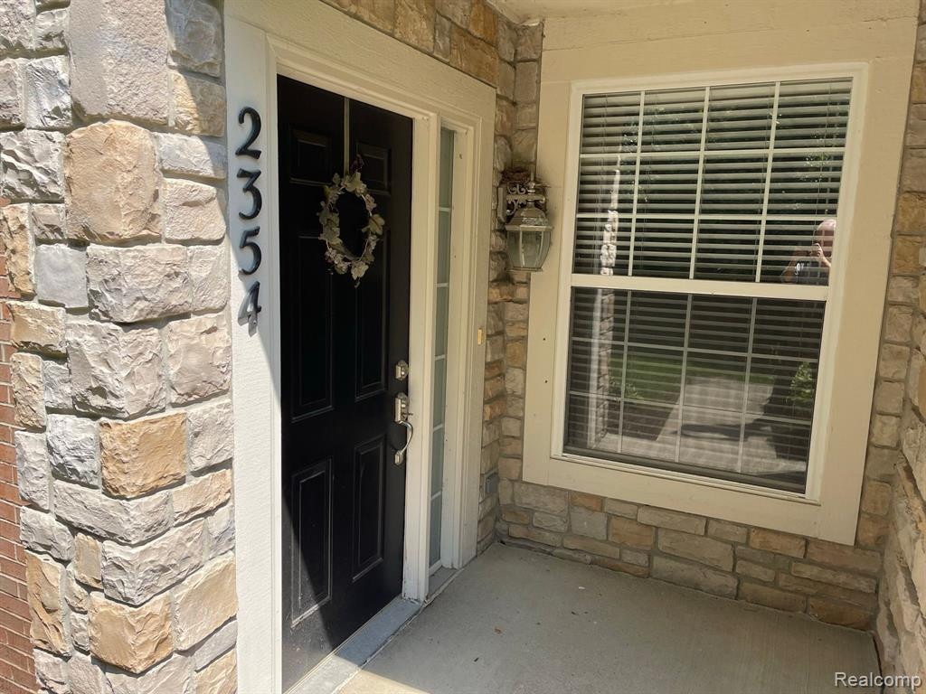 2354 Pinecroft Drive, Canton, MI 48188 — Photo 2