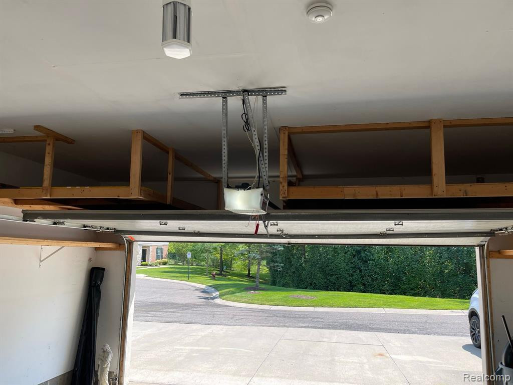 2354 Pinecroft Drive, Canton, MI 48188 — Photo 7