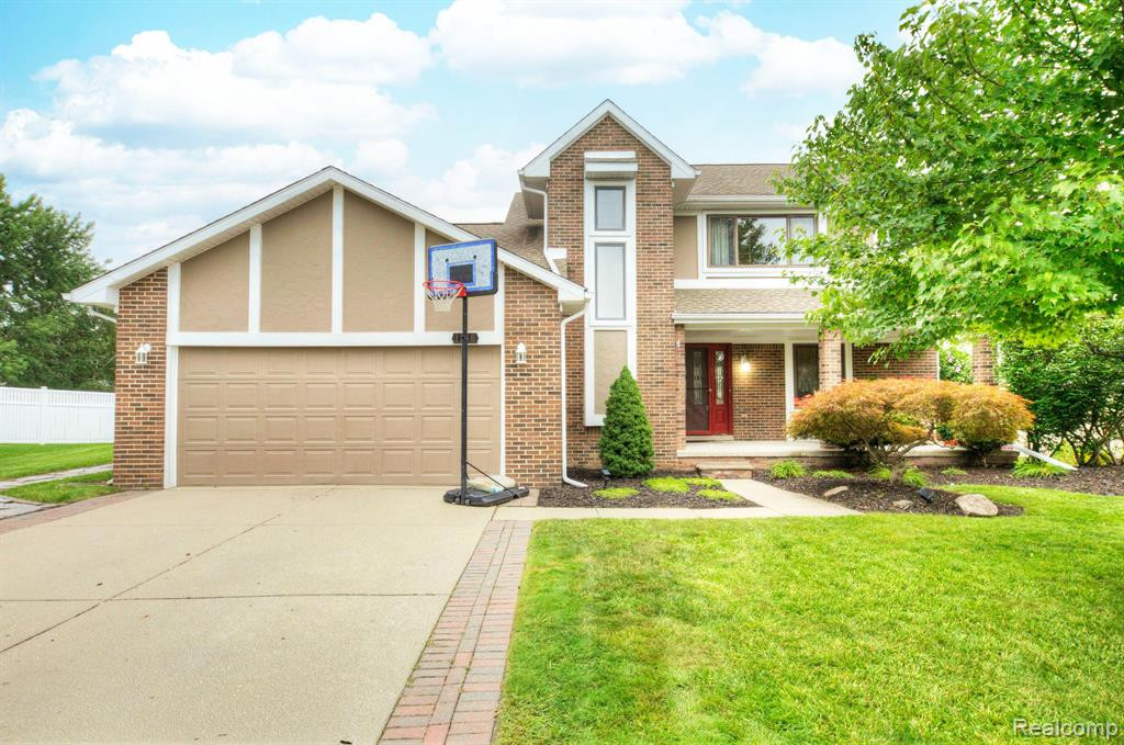 1158 E Lemont Court, Canton, MI 48187 — Photo 2