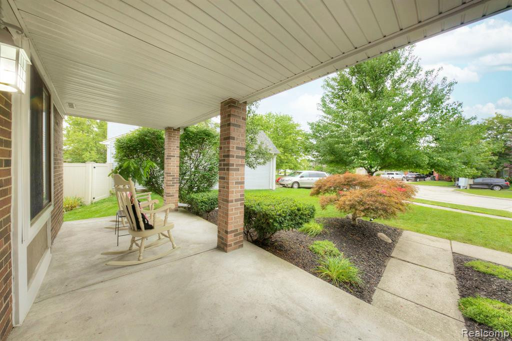 1158 E Lemont Court, Canton, MI 48187 — Photo 3