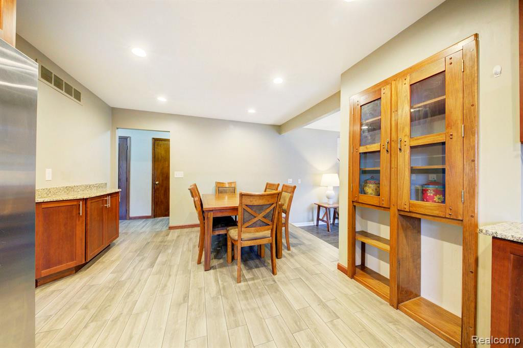 1158 E Lemont Court, Canton, MI 48187 — Photo 13
