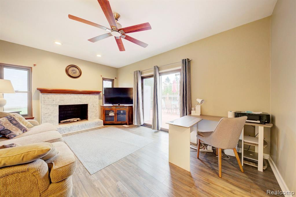 1158 E Lemont Court, Canton, MI 48187 — Photo 18