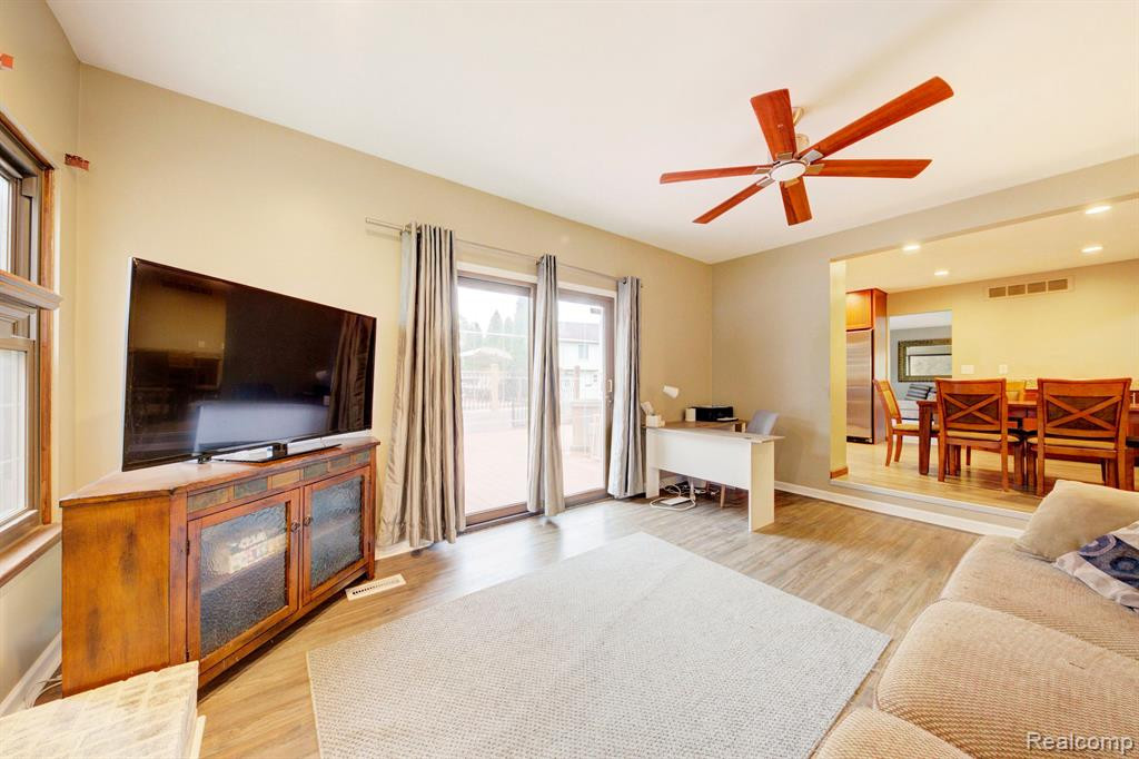 1158 E Lemont Court, Canton, MI 48187 — Photo 21