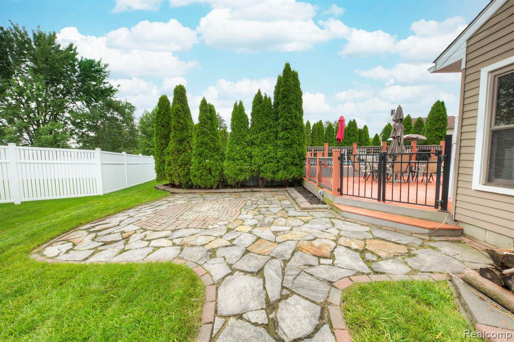 1158 E Lemont Court, Canton, MI 48187 — Photo 41