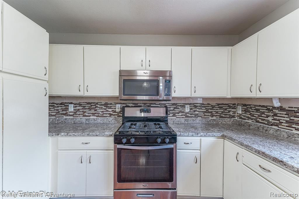829 WESTFIELD, Canton, MI 48188 — Photo 23