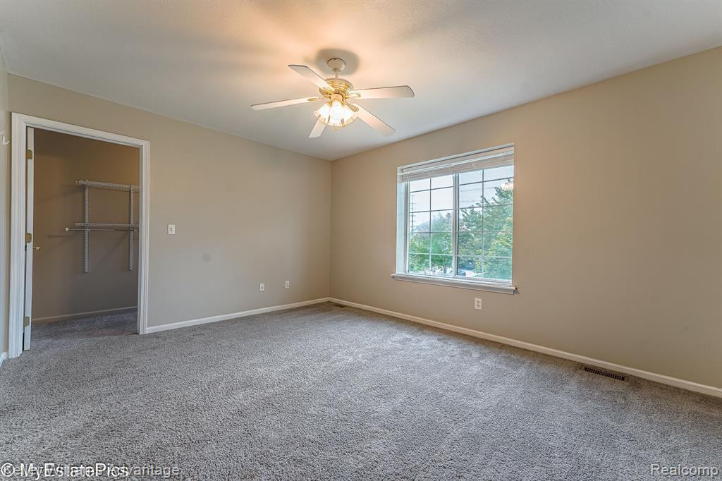829 WESTFIELD, Canton, MI 48188 — Photo 42
