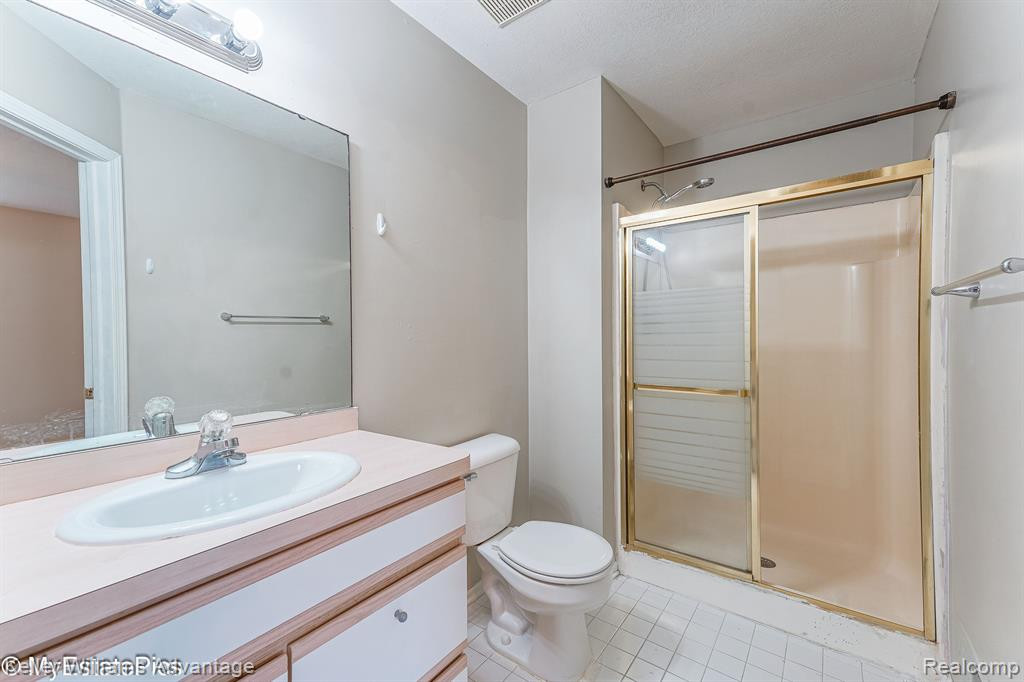 829 WESTFIELD, Canton, MI 48188 — Photo 43
