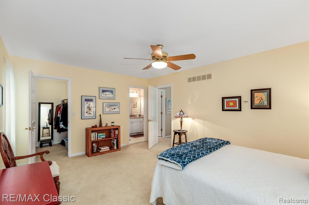 43490 ALGONQUIN Drive, Novi, MI — Photo 20