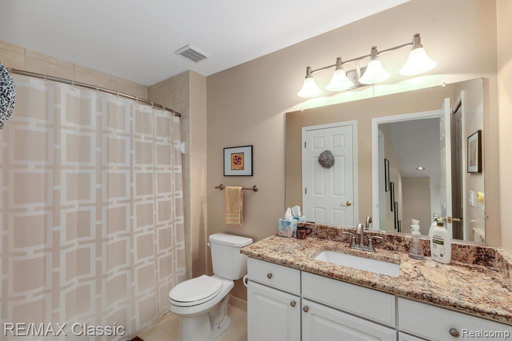 43490 ALGONQUIN Drive, Novi, MI — Photo 22