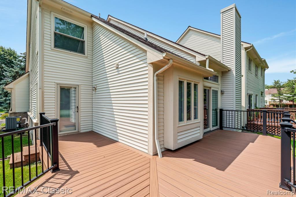 43490 ALGONQUIN Drive, Novi, MI — Photo 31