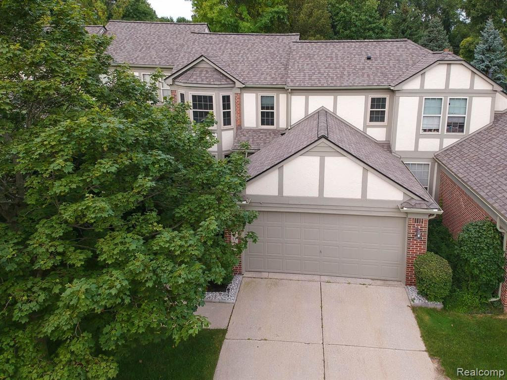 2018 LONE WOLF Lane, Canton, MI 48188 — Photo 3