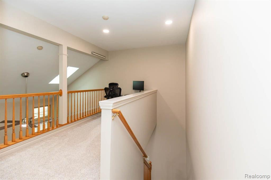 2018 LONE WOLF Lane, Canton, MI 48188 — Photo 23