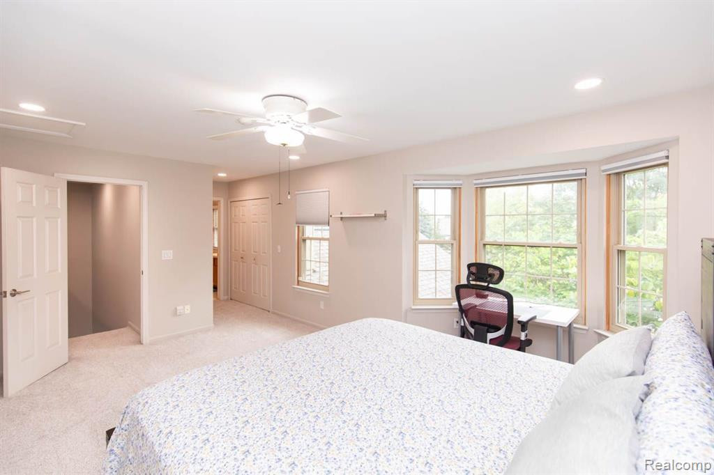 2018 LONE WOLF Lane, Canton, MI 48188 — Photo 30