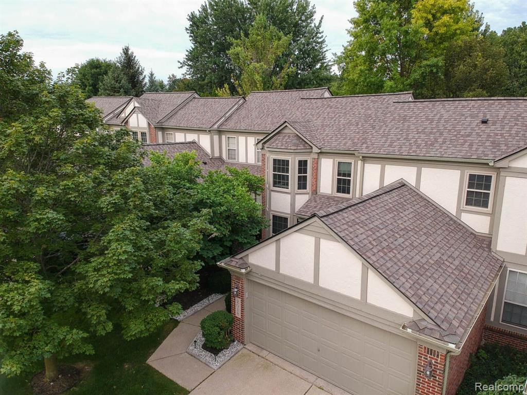 2018 LONE WOLF Lane, Canton, MI 48188 — Photo 38