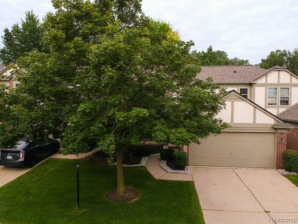 2018 LONE WOLF Lane, Canton, MI 48188 — Photo 39