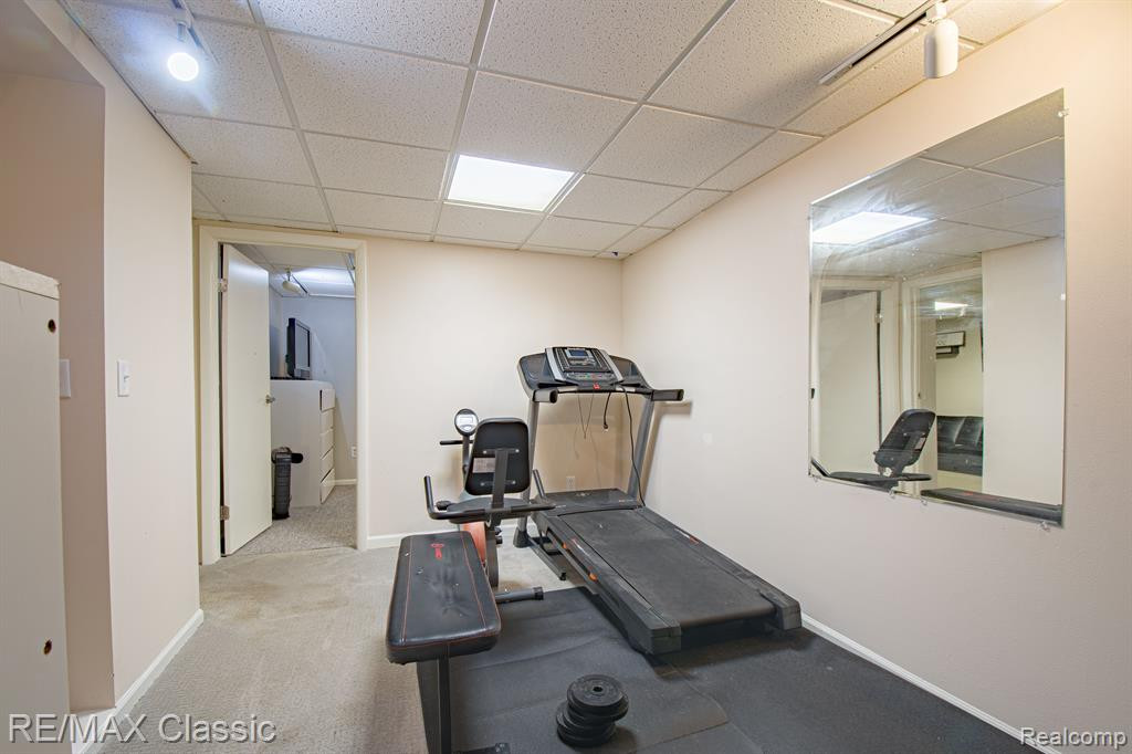 608 WINWOOD Circle, Walled Lake, MI 48390 — Photo 20