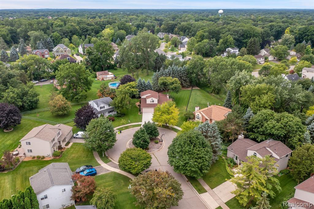 753 STONEY Drive, South Lyon, MI 48178 — Photo 23
