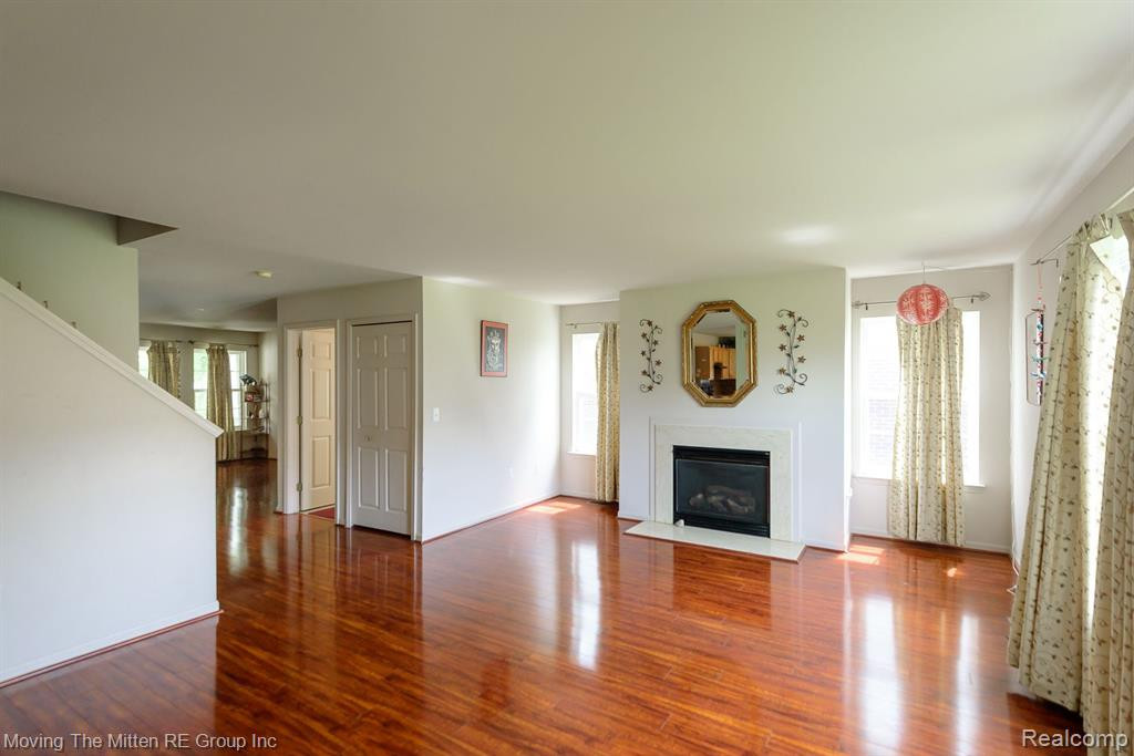 4050 BRIGHTON Lane, Canton, MI 48188 — Photo 4