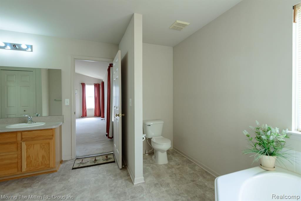 4050 BRIGHTON Lane, Canton, MI 48188 — Photo 21