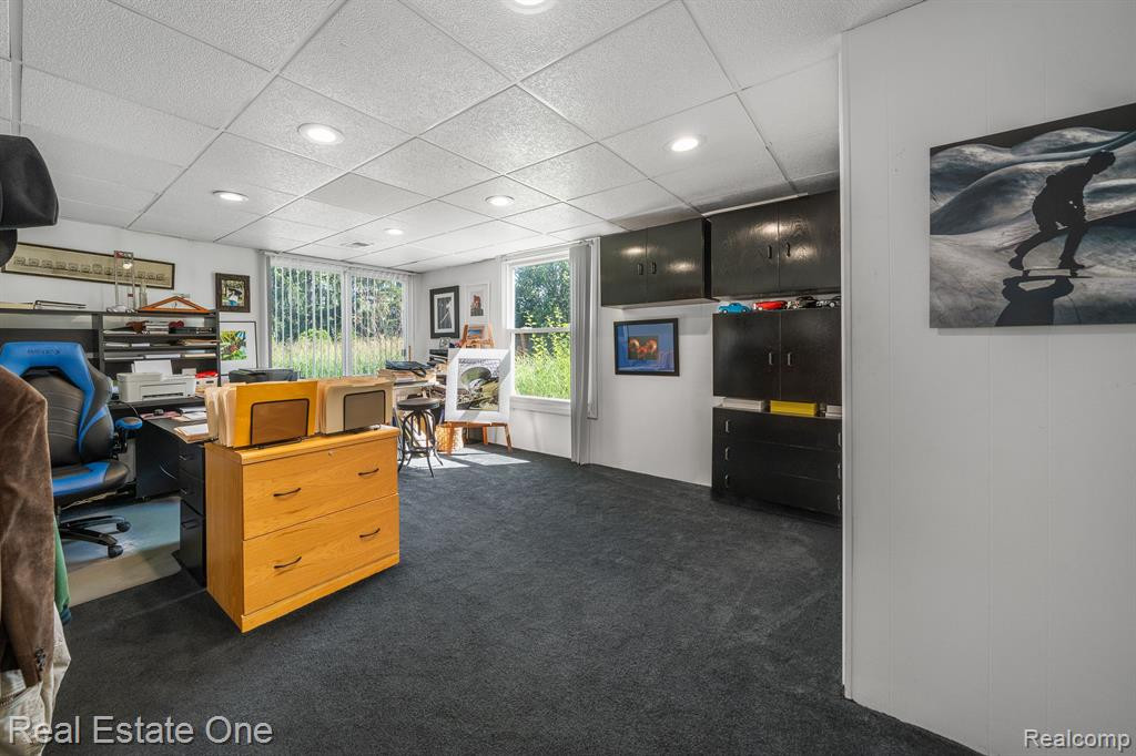5285 HARDWOODS Drive, West Bloomfield, MI 48323 — Photo 30