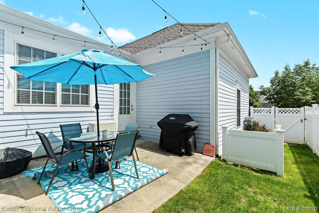 525 CONSTITUTION Street, Canton, MI 48188 — Photo 2