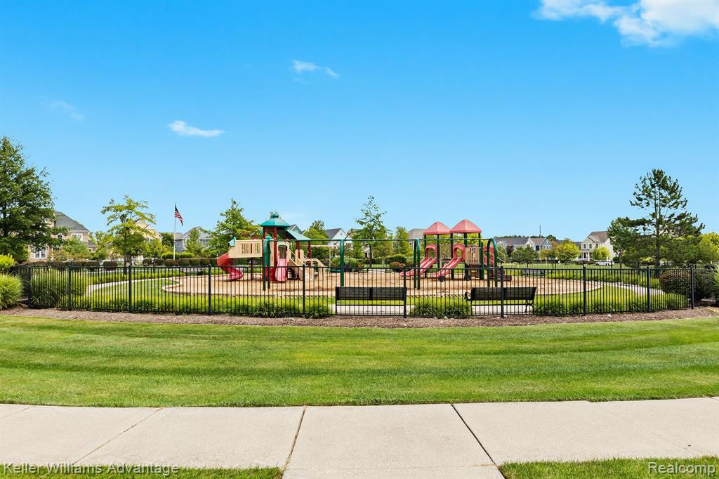 525 CONSTITUTION Street, Canton, MI 48188 — Photo 29