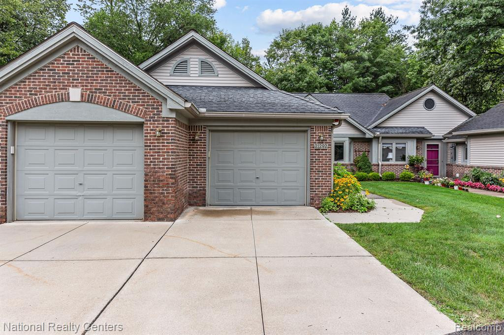 21292 JUNIPER, Farmington Hills, MI 48336 — Photo 2