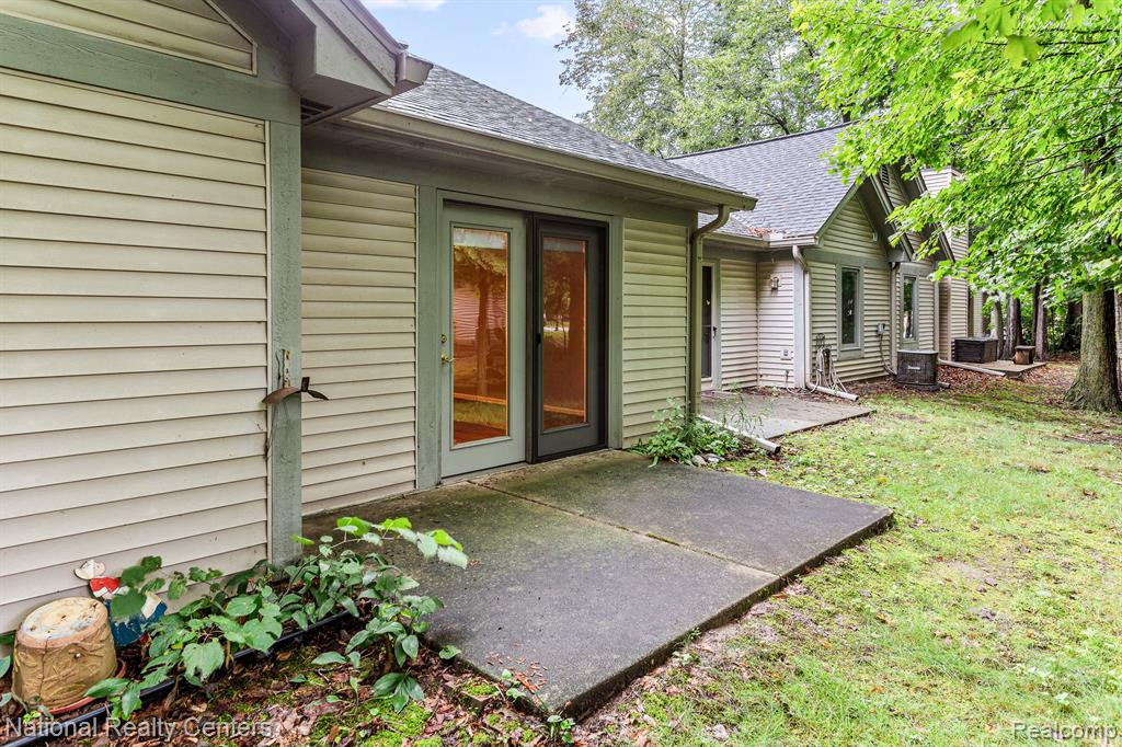 21292 JUNIPER, Farmington Hills, MI 48336 — Photo 11