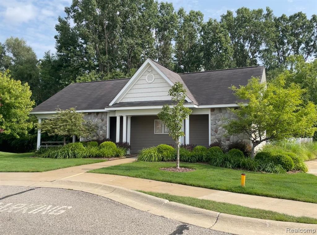 709 FIELDSTONE Circle W, 21, Chelsea, MI 48118 — Photo 3
