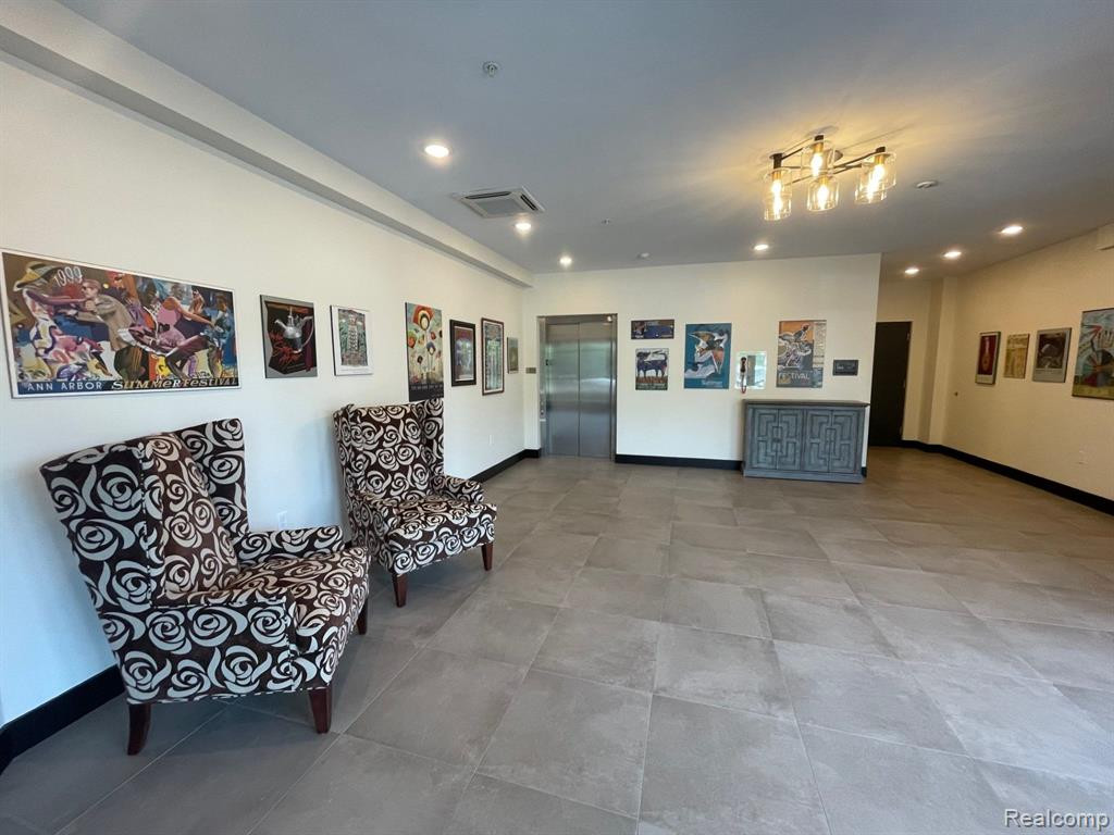 441 S ASHLEY Street, 205, Ann Arbor, MI 48103 — Photo 3
