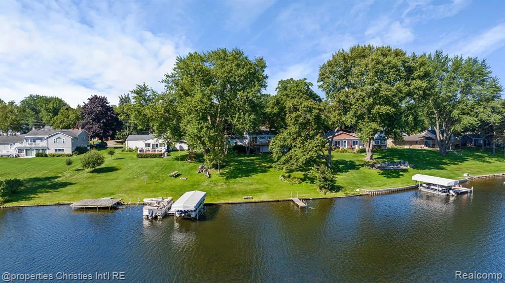 478 WOLVERINE Drive, Wolverine Lake, MI 48390 — Photo 3
