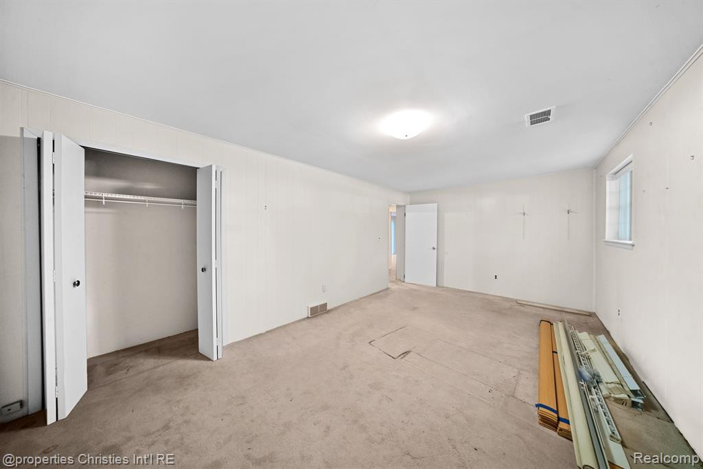 478 WOLVERINE Drive, Wolverine Lake, MI 48390 — Photo 24