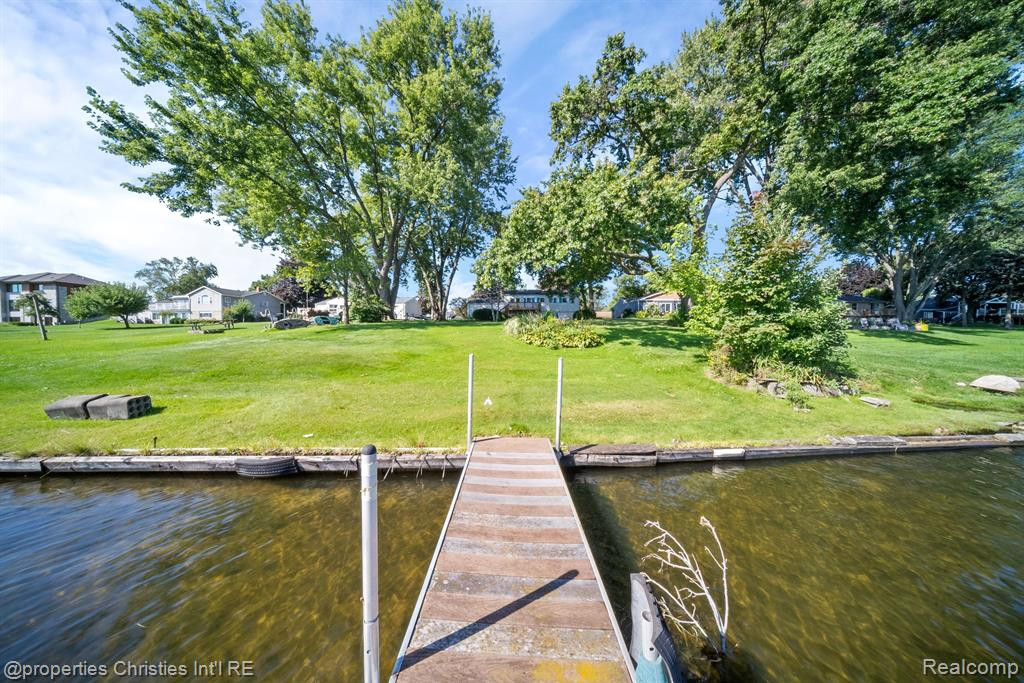 478 WOLVERINE Drive, Wolverine Lake, MI 48390 — Photo 32