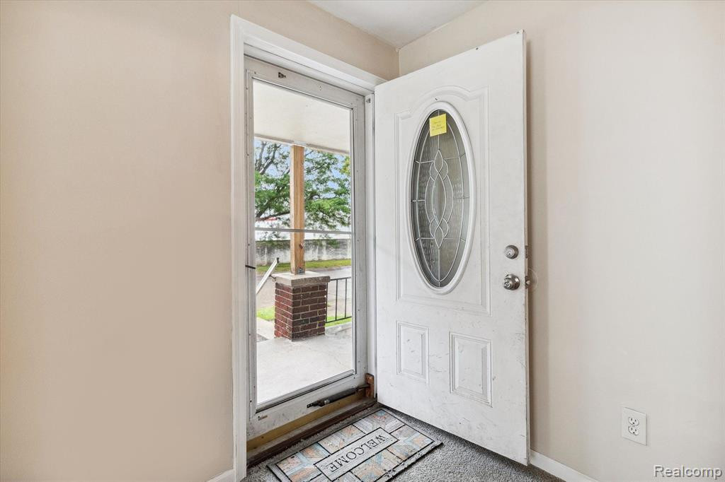 7591 PAIGE Avenue, Warren, MI 48091 — Photo 4