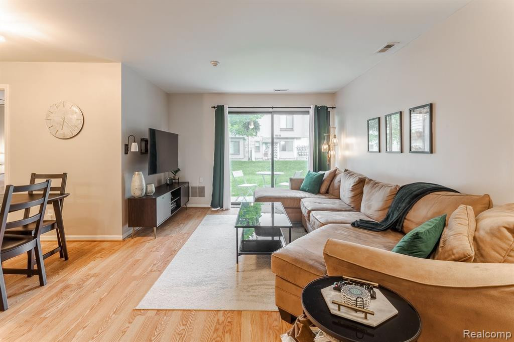 42678 LILLEY POINTE Drive, Canton, MI 48187 — Photo 10