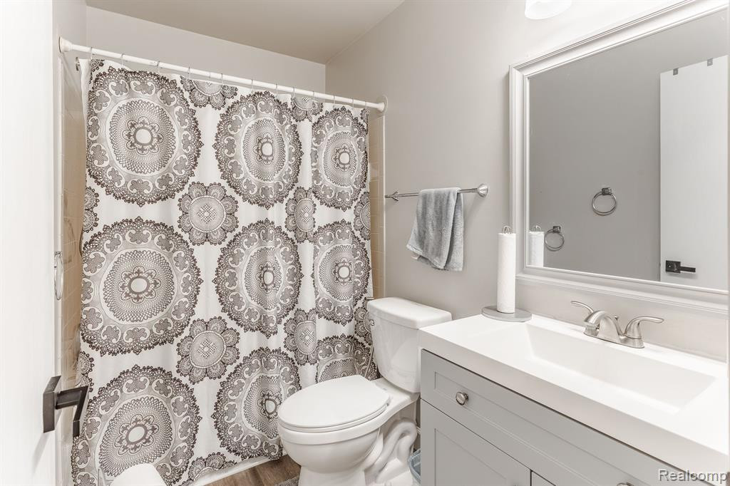 42678 LILLEY POINTE Drive, Canton, MI 48187 — Photo 18