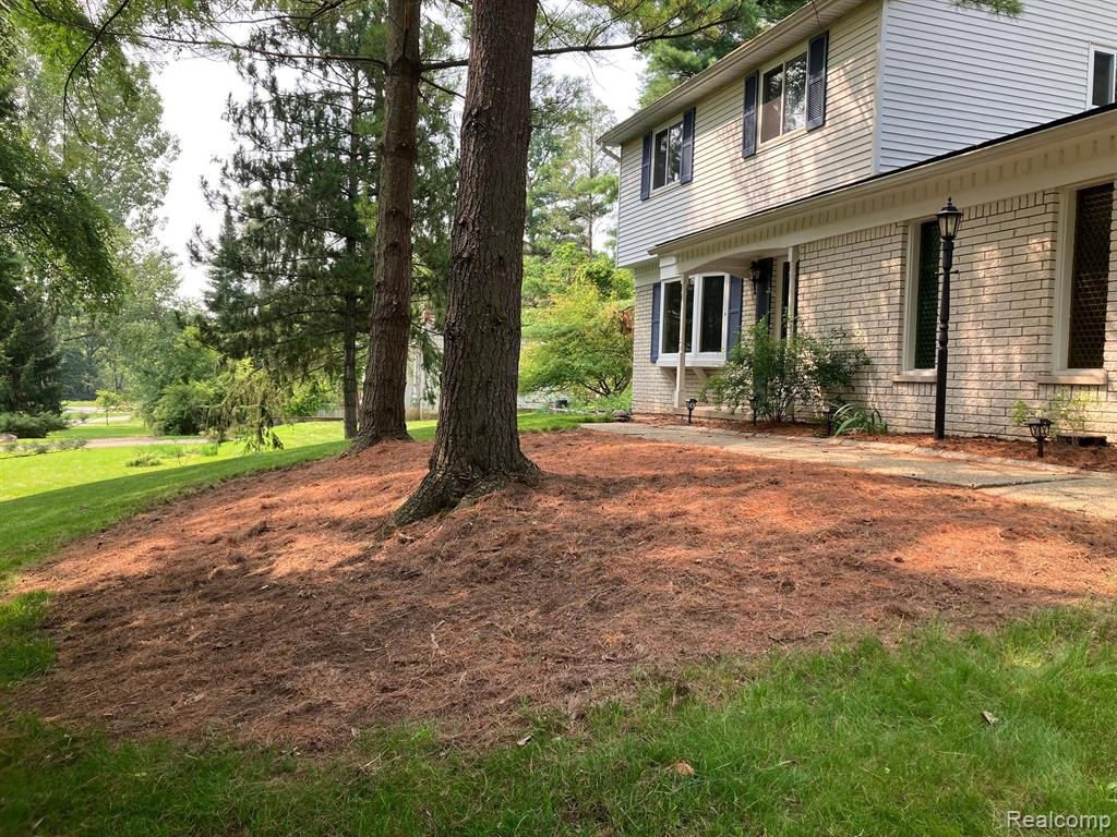 3675 GREENOOK Boulevard, Ann Arbor, MI 48103 — Photo 11