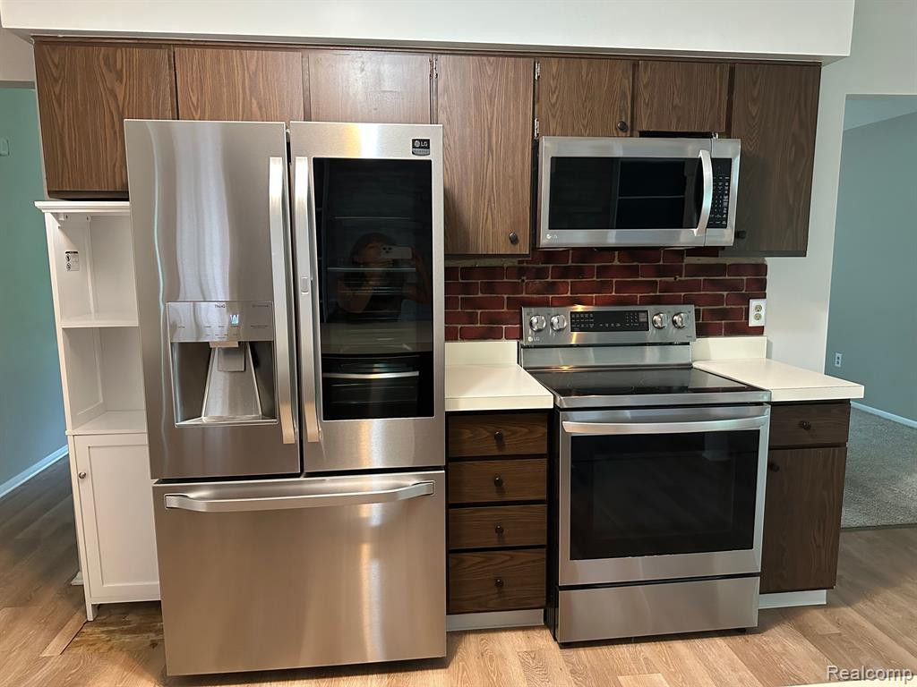 3675 GREENOOK Boulevard, Ann Arbor, MI 48103 — Photo 19