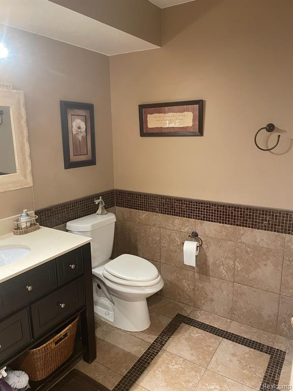 1219 CURZON Court, 203, Howell, MI 48843 — Photo 5