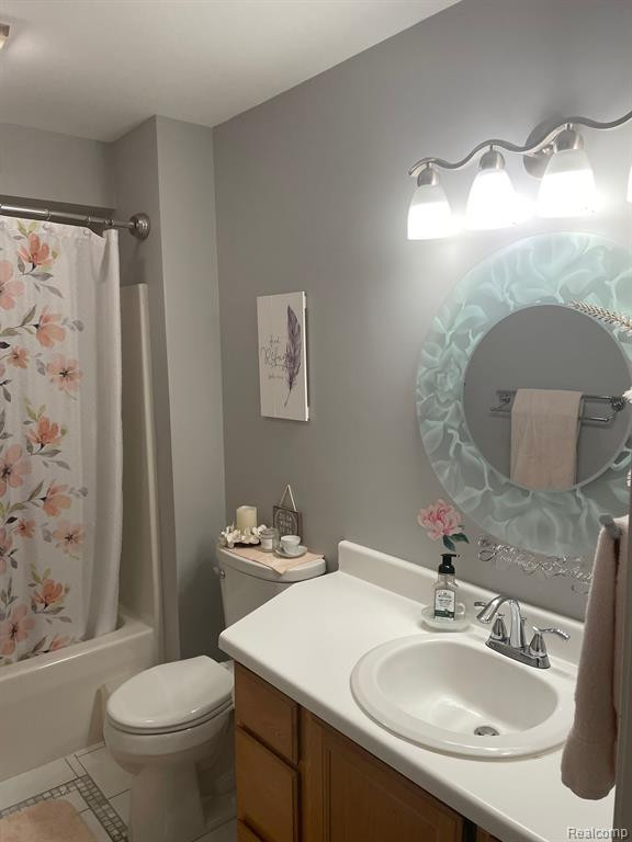 1219 CURZON Court, 203, Howell, MI 48843 — Photo 7