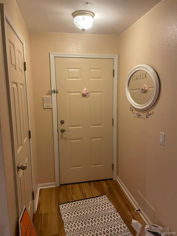 1219 CURZON Court, 203, Howell, MI 48843 — Photo 12