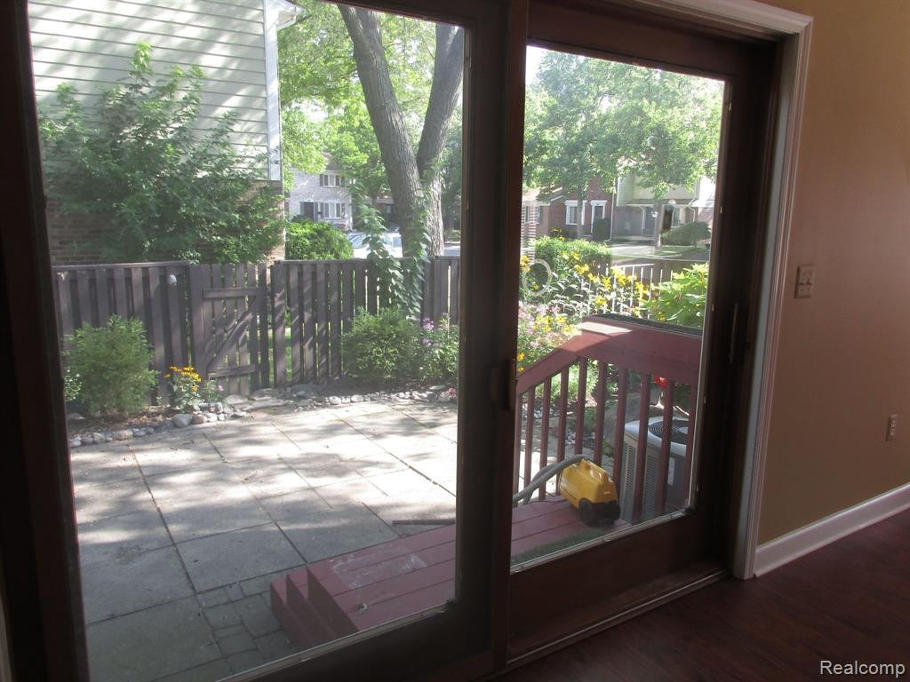 1920 Torquay, 172, Royal Oak, MI 48073 — Photo 10
