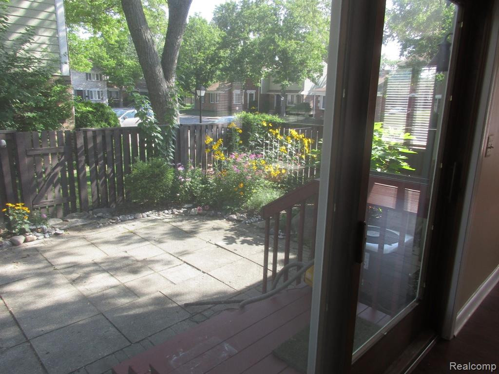 1920 Torquay, 172, Royal Oak, MI 48073 — Photo 11