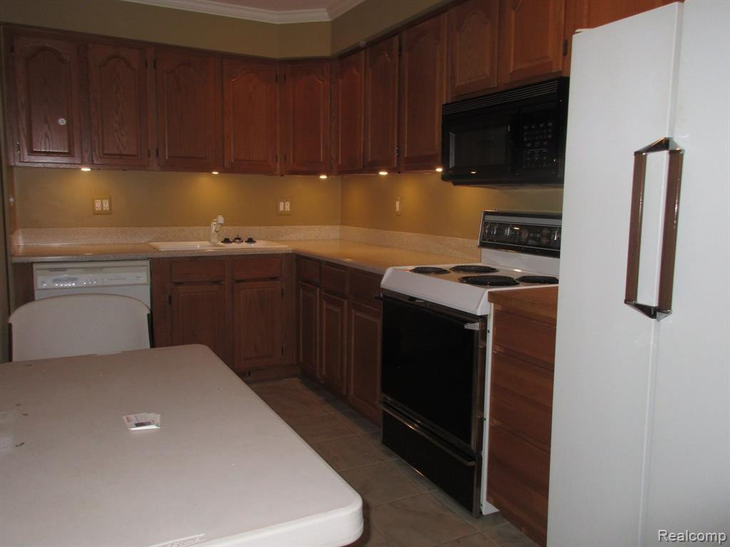 1920 Torquay, 172, Royal Oak, MI 48073 — Photo 15
