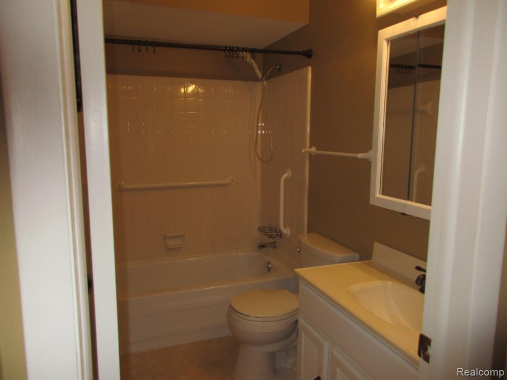 1920 Torquay, 172, Royal Oak, MI 48073 — Photo 26