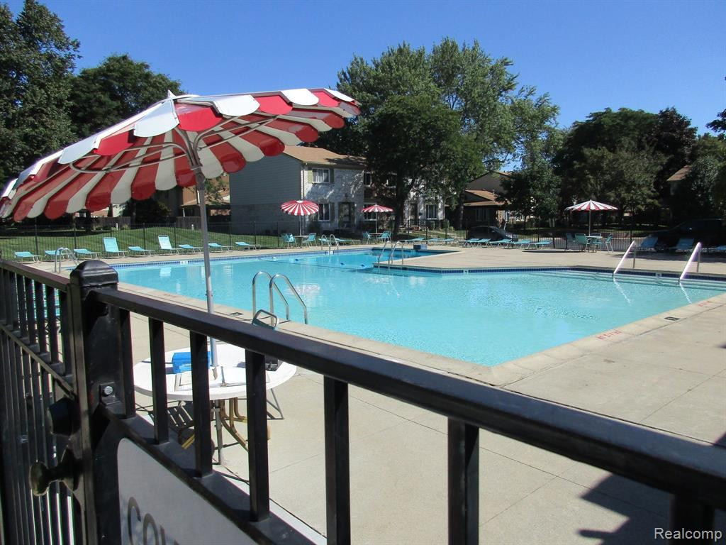 1920 Torquay, 172, Royal Oak, MI 48073 — Photo 37