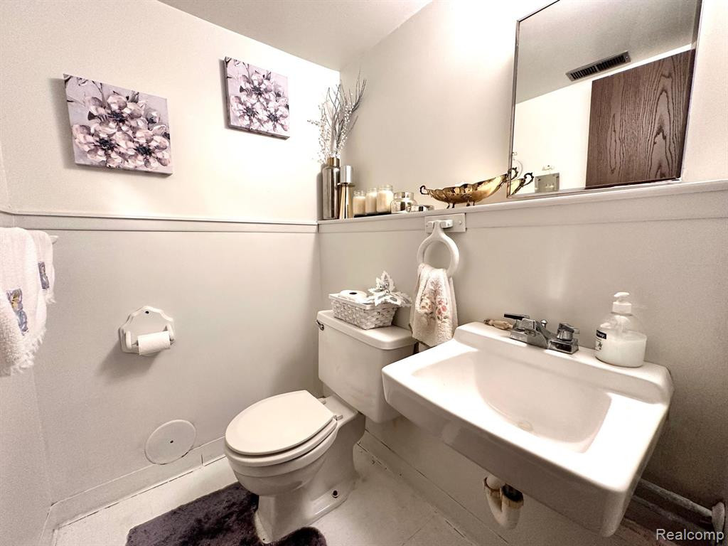 5903 BIG PINE Court, Ypsilanti, MI 48197 — Photo 13