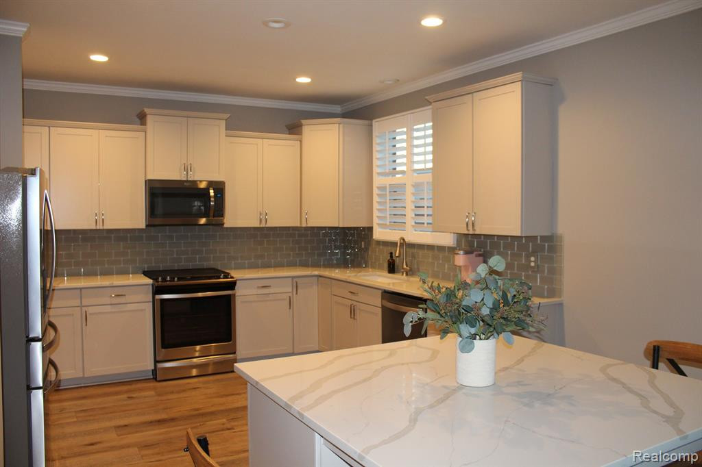 1934 FRANCES Way, Ypsilanti, MI 48198 — Photo 13