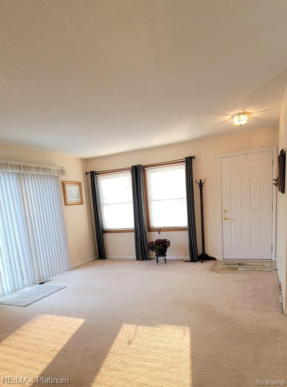 2862 ROUNDTREE Boulevard, Ypsilanti, MI 48197 — Photo 4
